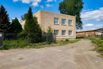 Здание нежилое, 2-этажное, площадь 470,7 кв. м с земельным участком 695 кв.м:  Ярославская обл., г. Переславль-Залесский, ул. Железнодорожная, д. 1